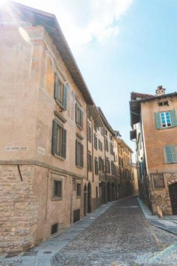 Ferienwohnung Ophelia Leon Charme&Relax Bergamo Exterior foto
